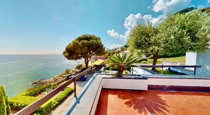 Casale 13 locali di 350 m² in Arenzano (16011)