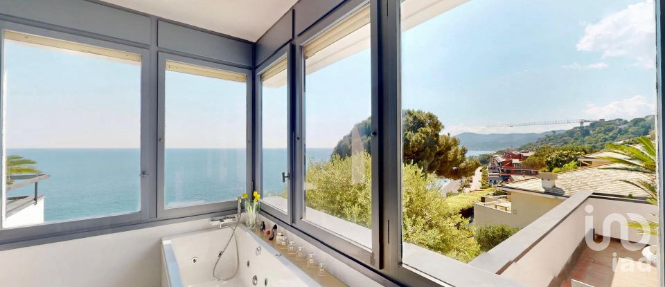 Farm 13 rooms of 350 m² in Arenzano (16011)