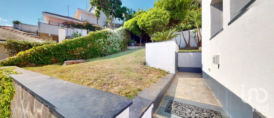 Farm 13 rooms of 350 m² in Arenzano (16011)