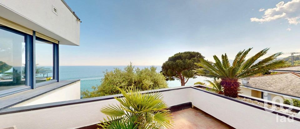 Farm 13 rooms of 350 m² in Arenzano (16011)