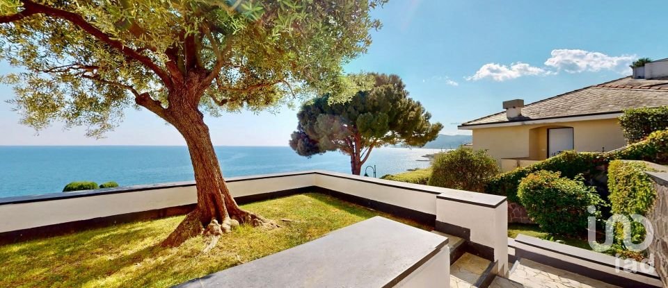 Farm 13 rooms of 350 m² in Arenzano (16011)