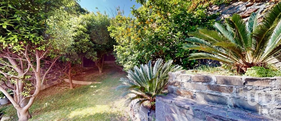 Farm 13 rooms of 350 m² in Arenzano (16011)