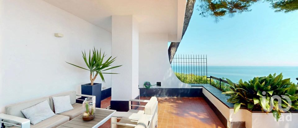 Farm 13 rooms of 350 m² in Arenzano (16011)