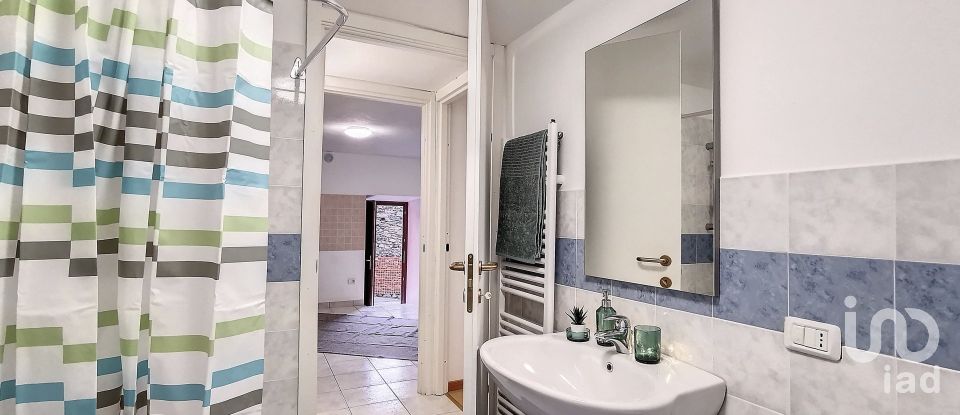 Bilocale di 59 m² a Nus (11020)