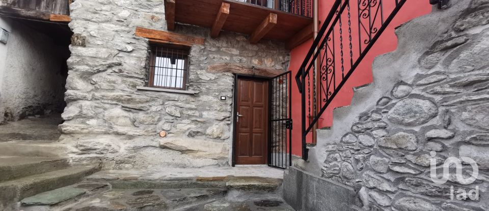 Bilocale di 59 m² a Nus (11020)