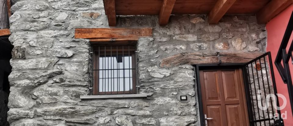 Bilocale di 59 m² a Nus (11020)