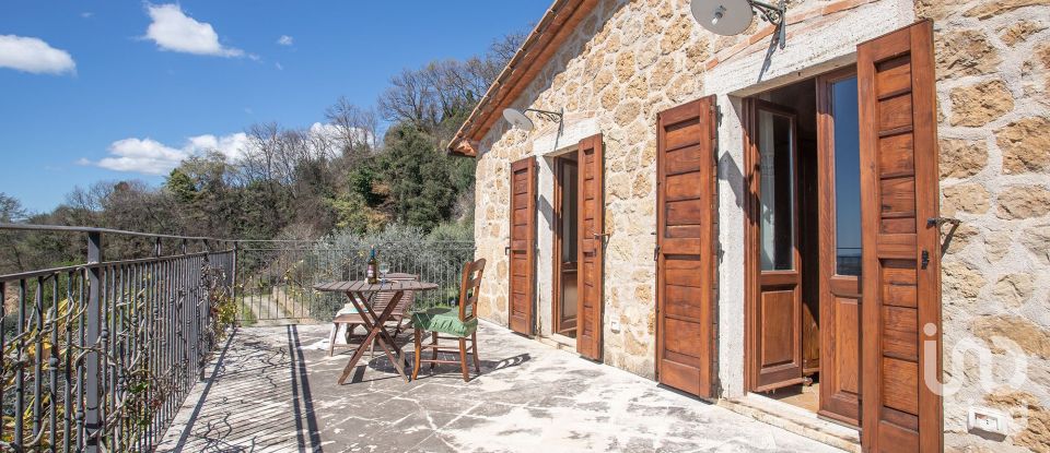 Casa indipendente 7 locali di 132 m² in Semproniano (58055)