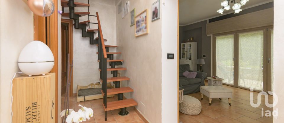 Casa indipendente 6 locali di 126 m² in Ceres (10070)