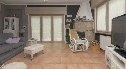 Casa indipendente 6 locali di 126 m² in Ceres (10070)