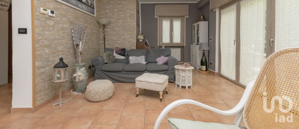 Casa indipendente 6 locali di 126 m² in Ceres (10070)