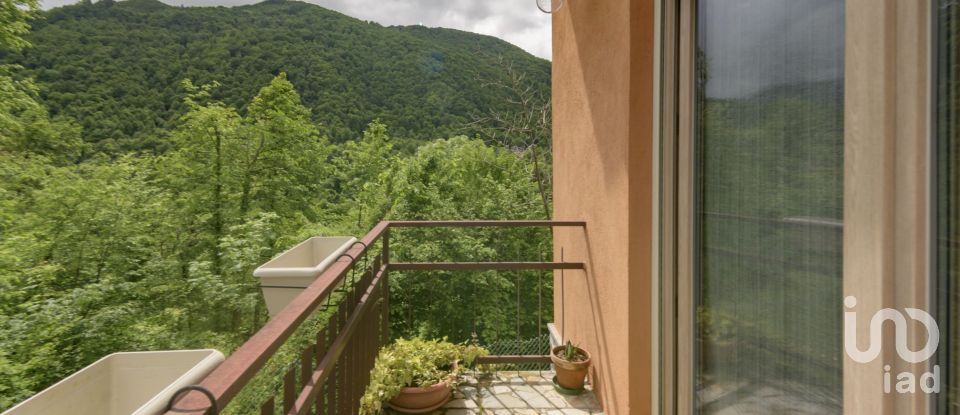 Casa indipendente 6 locali di 126 m² in Ceres (10070)