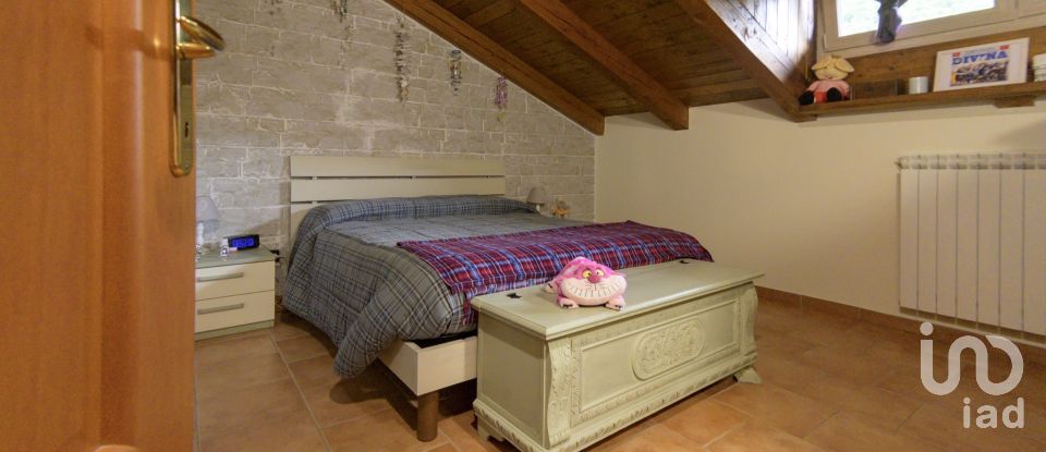 Casa indipendente 6 locali di 126 m² in Ceres (10070)