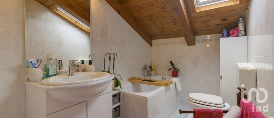 Casa indipendente 6 locali di 126 m² in Ceres (10070)