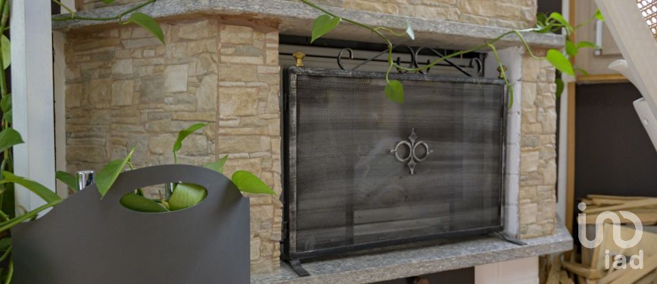 Casa indipendente 6 locali di 126 m² in Ceres (10070)