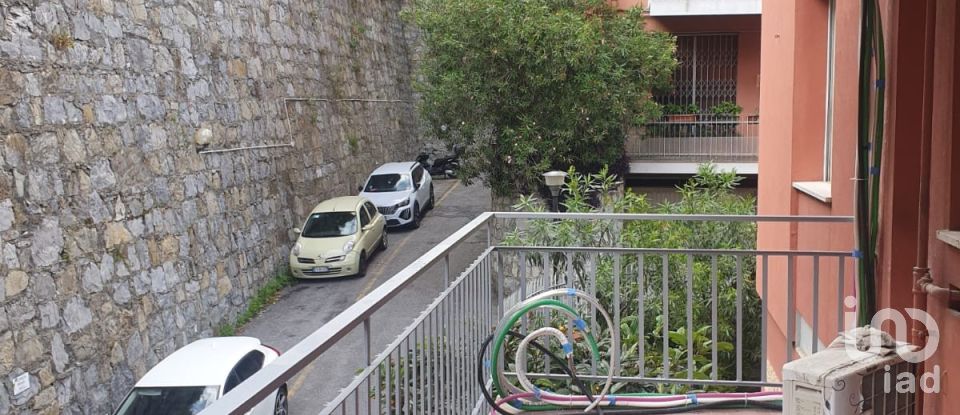 Appartamento 5 locali di 75 m² a Genova (16148)