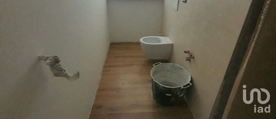 Appartamento 5 locali di 75 m² a Genova (16148)