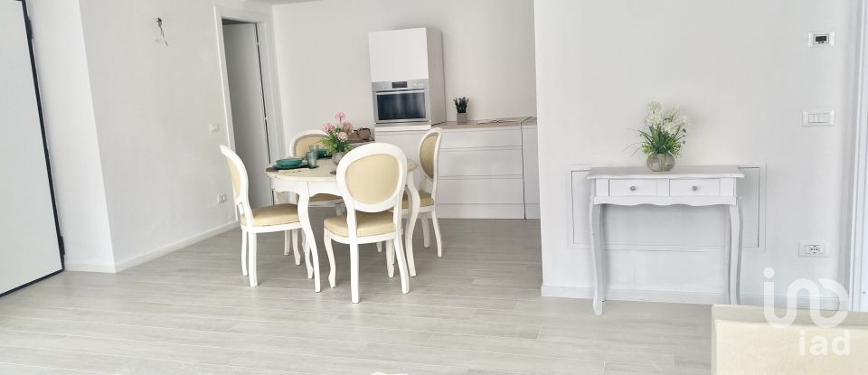 Trilocale di 110 m² a Salò (25087)