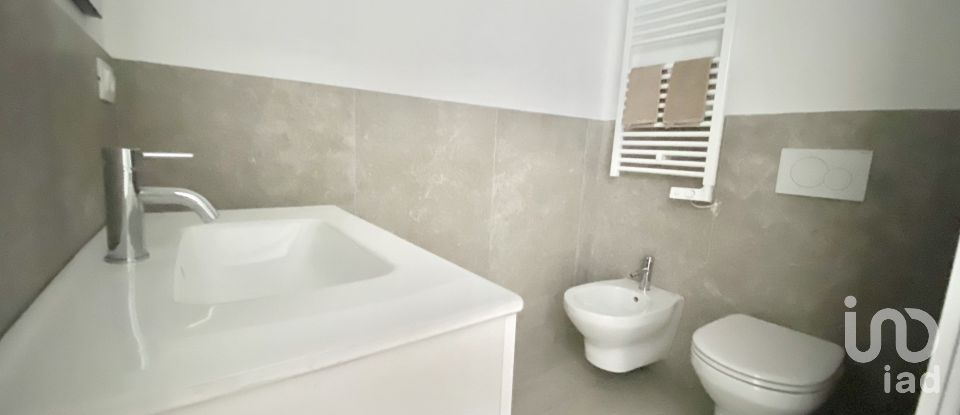 Trilocale di 110 m² a Salò (25087)