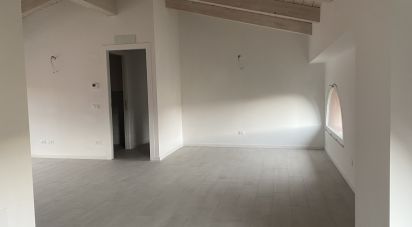 Three-room apartment of 125 m² in Salò (25087)