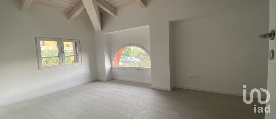 Three-room apartment of 125 m² in Salò (25087)