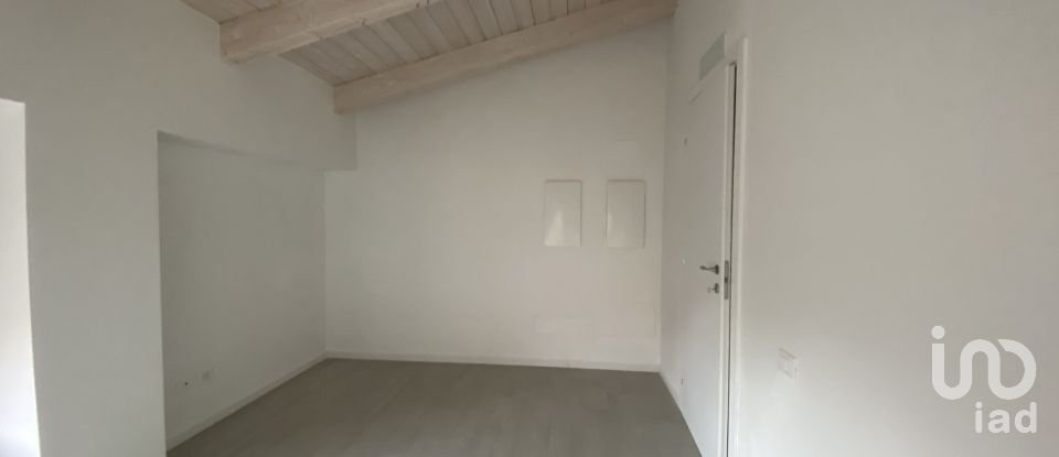 Three-room apartment of 125 m² in Salò (25087)
