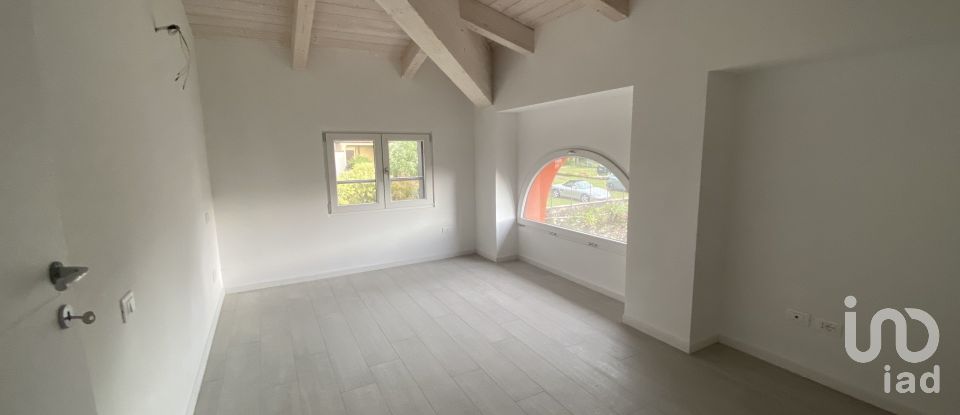 Three-room apartment of 125 m² in Salò (25087)