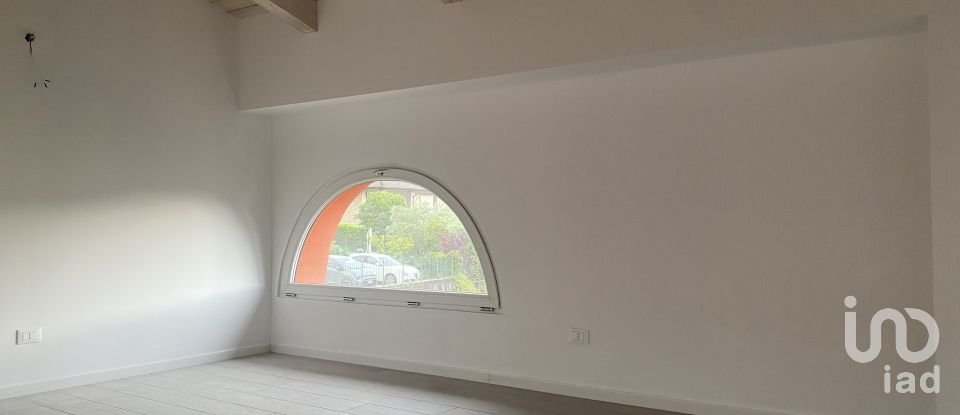 Three-room apartment of 125 m² in Salò (25087)