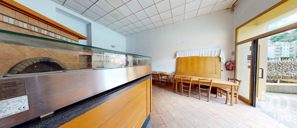 Negozio / locale commerciale di 127 m² in Arenzano (16011)