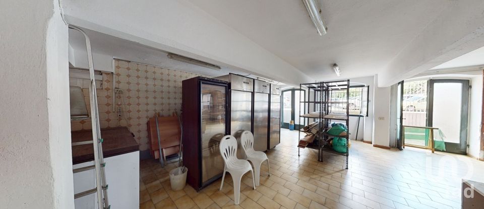 Negozio / locale commerciale di 127 m² in Arenzano (16011)