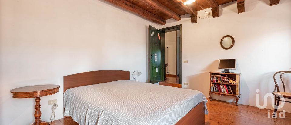 Rustico 15 locali di 975 m² in Montegalda (36047)