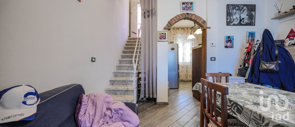 House 6 rooms of 86 m² in Argenta (44011)