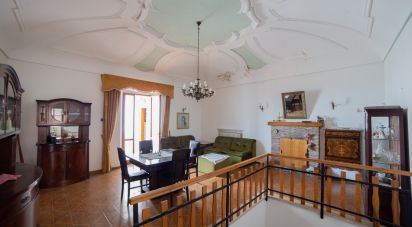 Appartamento 7 locali di 270 m² a Mondolfo (61037)