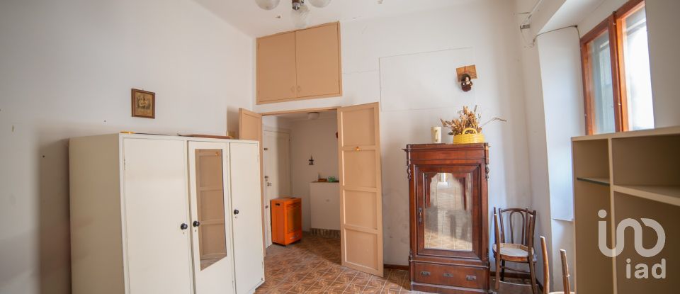 Appartamento 7 locali di 270 m² a Mondolfo (61037)