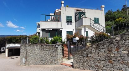 Appartamento 6 locali di 84 m² a Celle Ligure (17015)