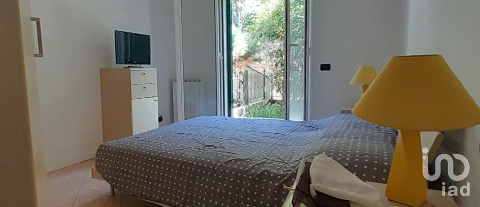 Appartamento 6 locali di 84 m² a Celle Ligure (17015)