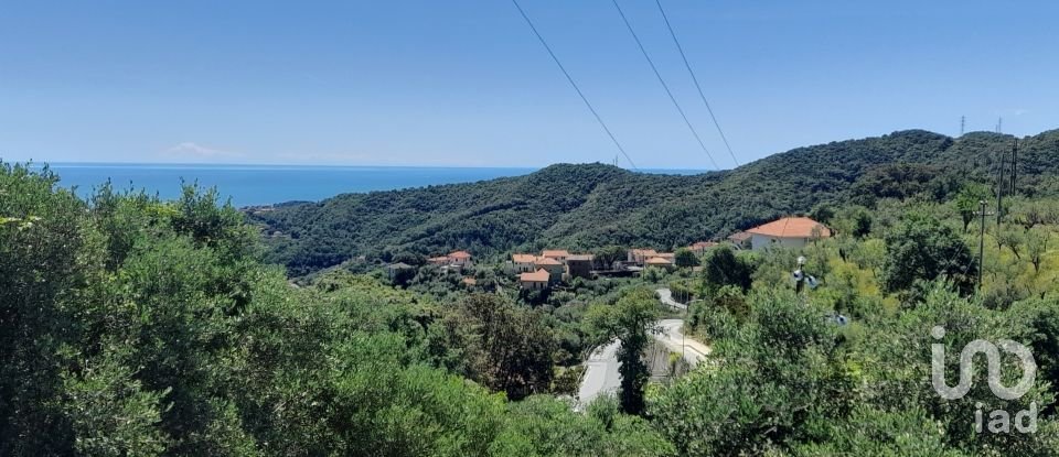 Appartamento 6 locali di 84 m² a Celle Ligure (17015)