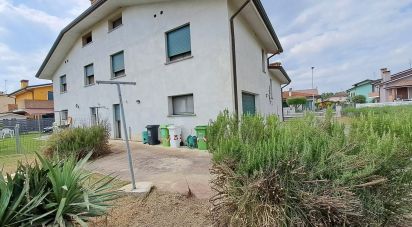 House boat 6 rooms of 170 m² in Ceregnano (45010)