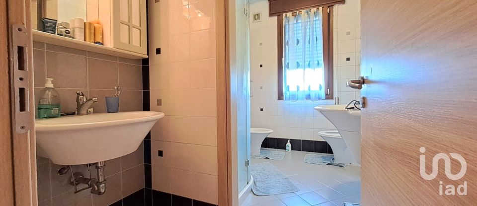 House boat 6 rooms of 170 m² in Ceregnano (45010)