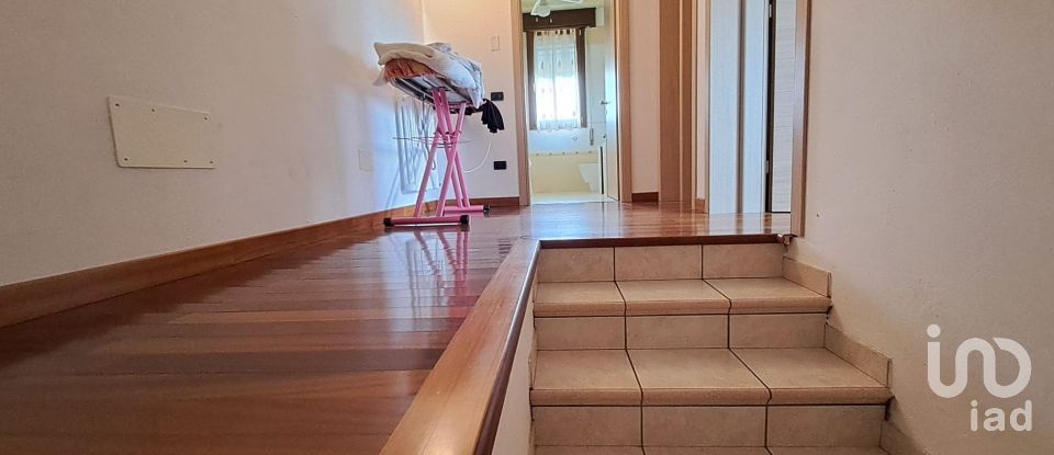 House boat 6 rooms of 170 m² in Ceregnano (45010)