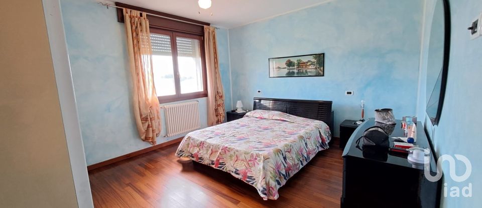 House boat 6 rooms of 170 m² in Ceregnano (45010)