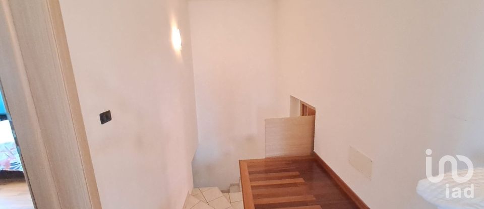 House boat 6 rooms of 170 m² in Ceregnano (45010)