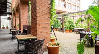 Negozio / locale commerciale di 200 m² in Seregno (20831)