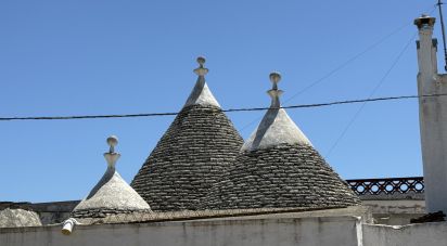 Casale 13 locali di 200 m² in Martina Franca (74015)