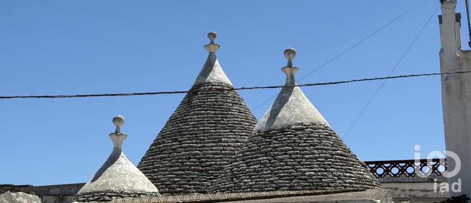 Casale 13 locali di 200 m² in Martina Franca (74015)