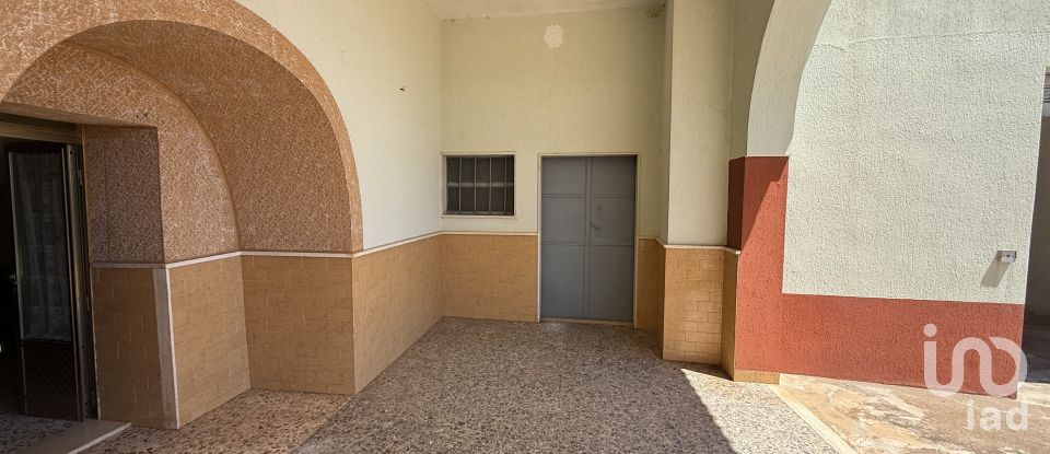 Casale 13 locali di 200 m² in Martina Franca (74015)