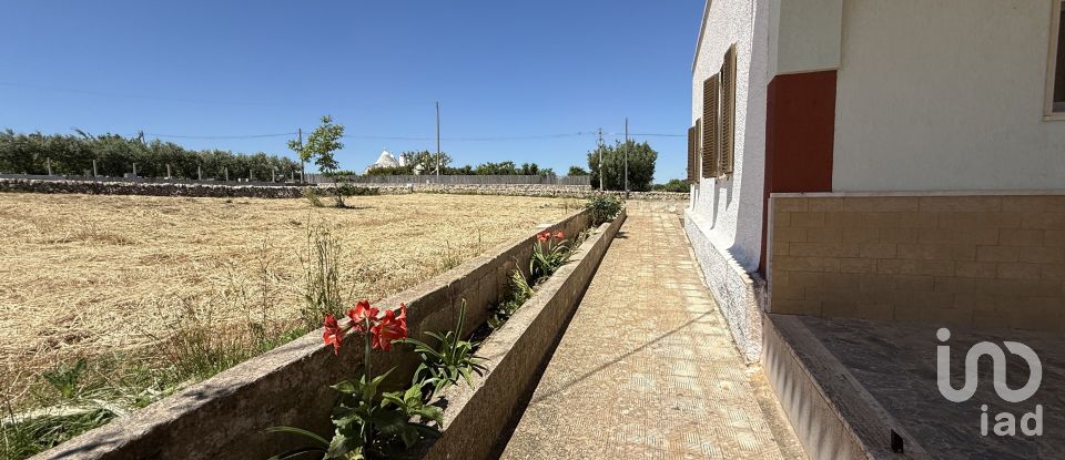 Casale 13 locali di 200 m² in Martina Franca (74015)