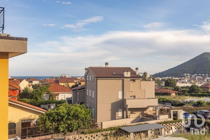 Bilocale di 55 m² a Loano (17025)