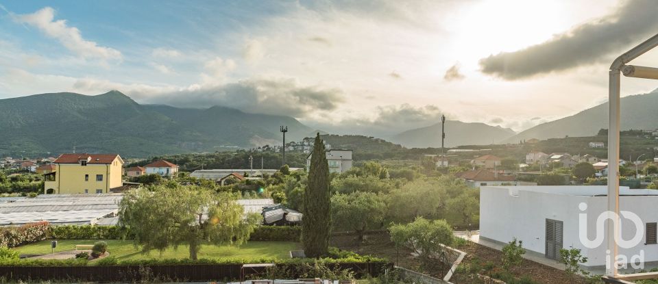 Bilocale di 55 m² a Loano (17025)