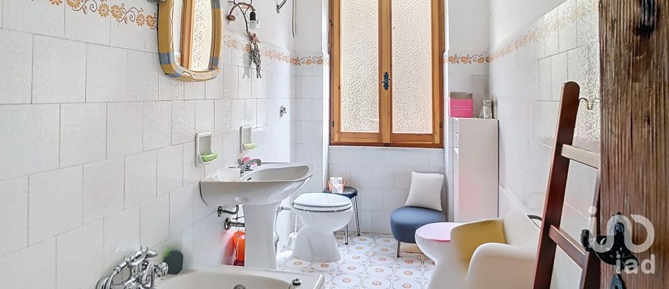 Casa indipendente / Villa 12 locali di 213 m² in Borzonasca (16041)