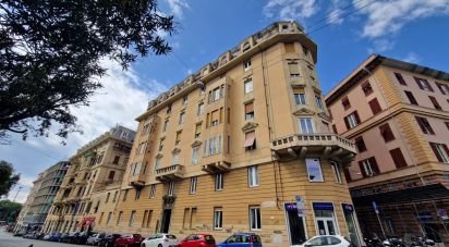 Laboratorio di 483 m² in Genova (16122)